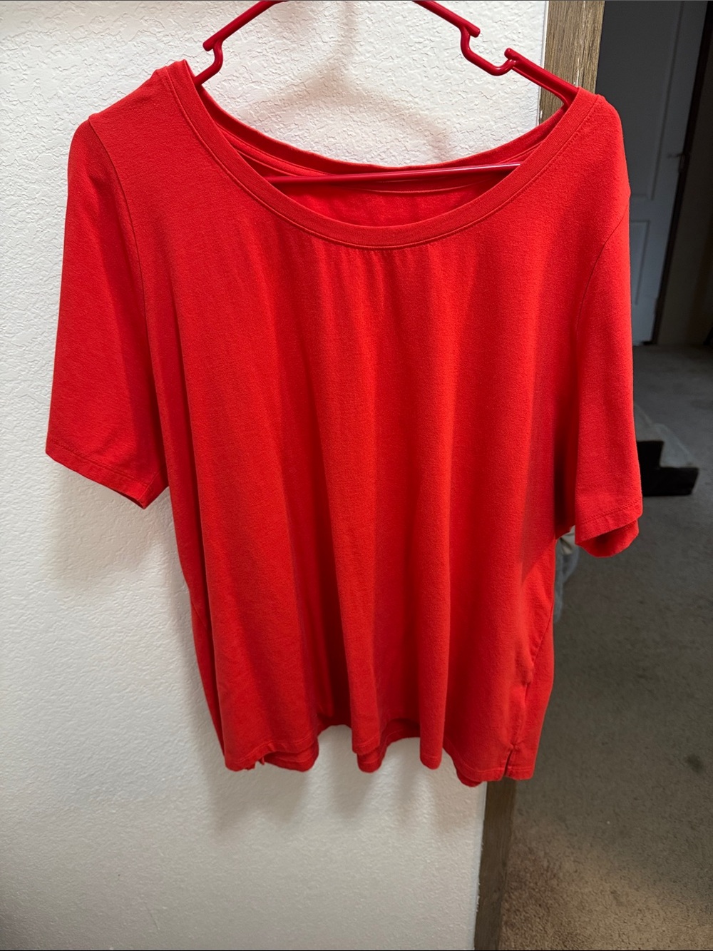 Joan Rivers Bright Red Short Sleeve Scoop Neck Top